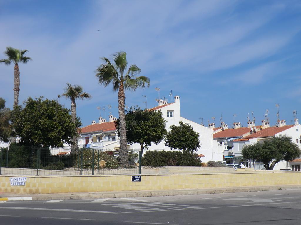 Casas Holiday - Playa La Mata 1 Torrevieja Eksteriør bilde